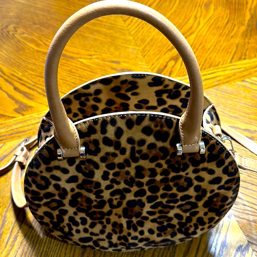 Kaari Blue Crossbody Canteen Purse